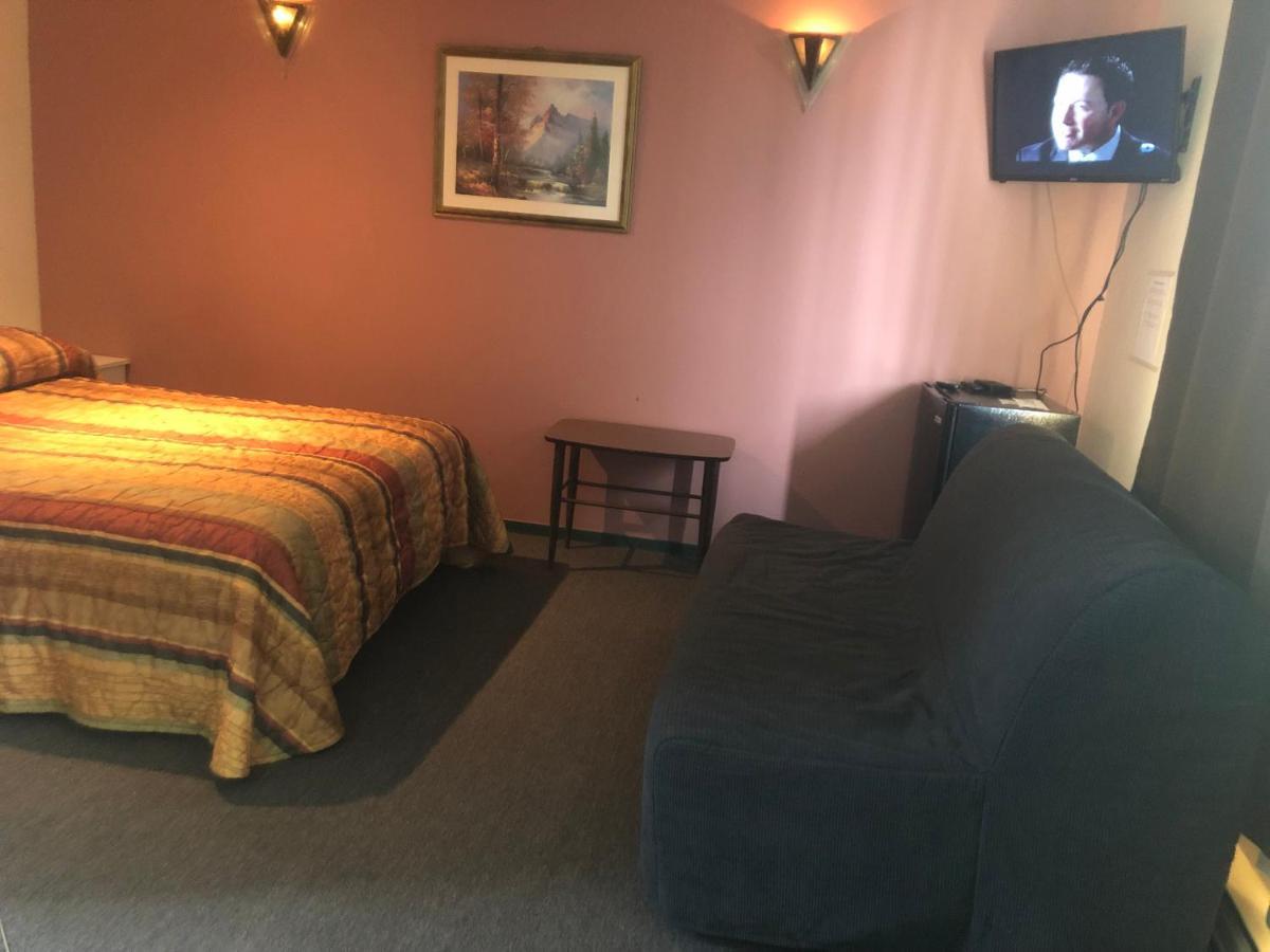Le Voyageur Motel