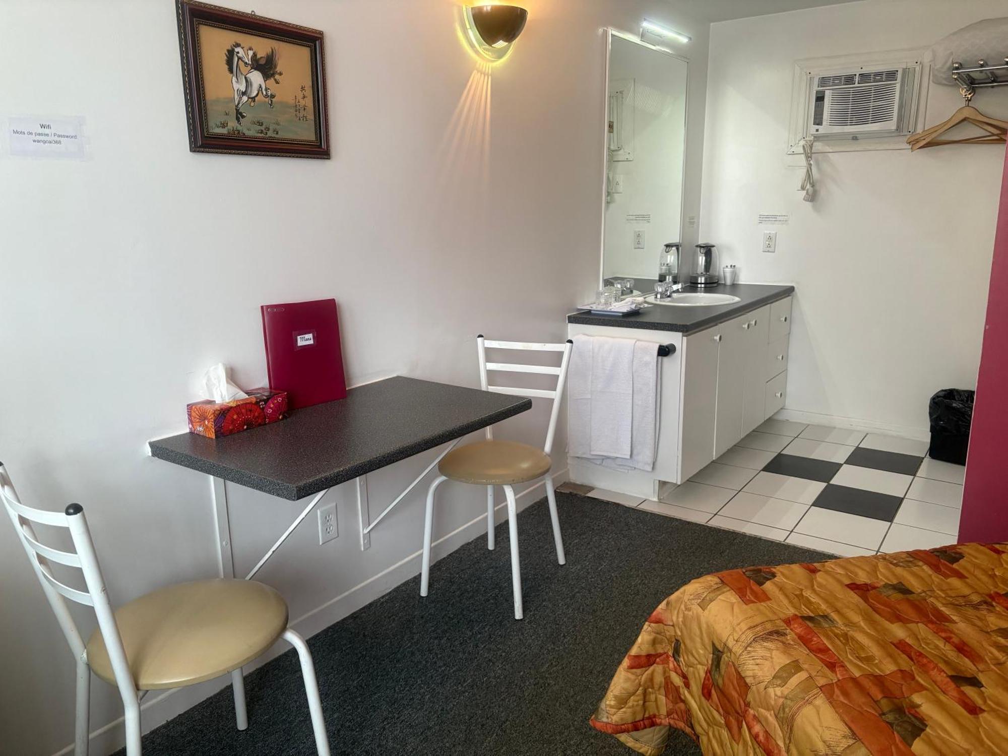 Motel Le Voyageur 2*