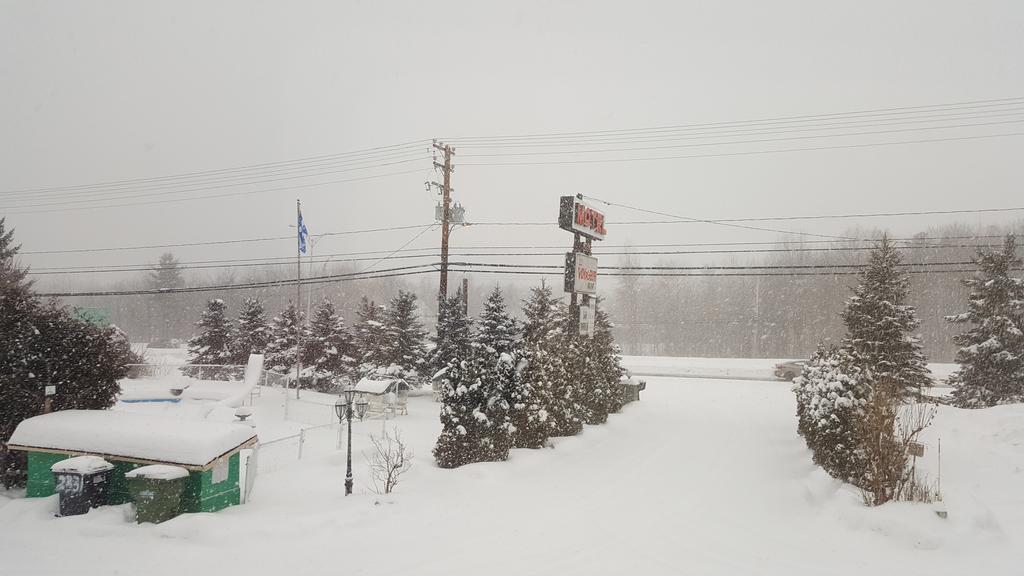 Le Voyageur Motel